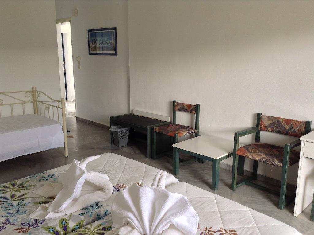 Musses Hotel Koukounaries Room photo